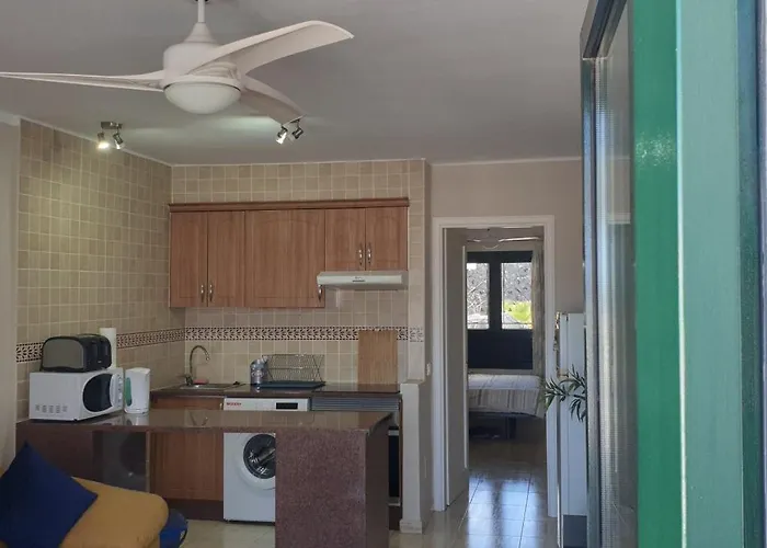 The Ravens Puerto del Carmen (Lanzarote)